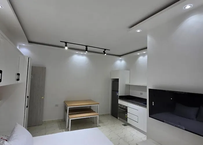 Appartement Modern With Pool And Private Access *