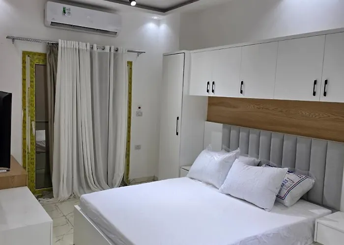 Modern With Pool And Private Access Appartement *